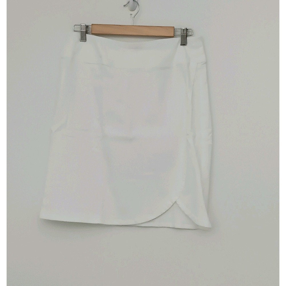 Belle by Kim Gravel Skort Women's Triple Luxe Twill Tulip Hem White Summer